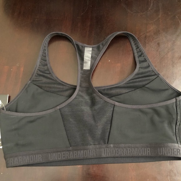 NWT Under Armour Sports Bra - Picture 2 of 2